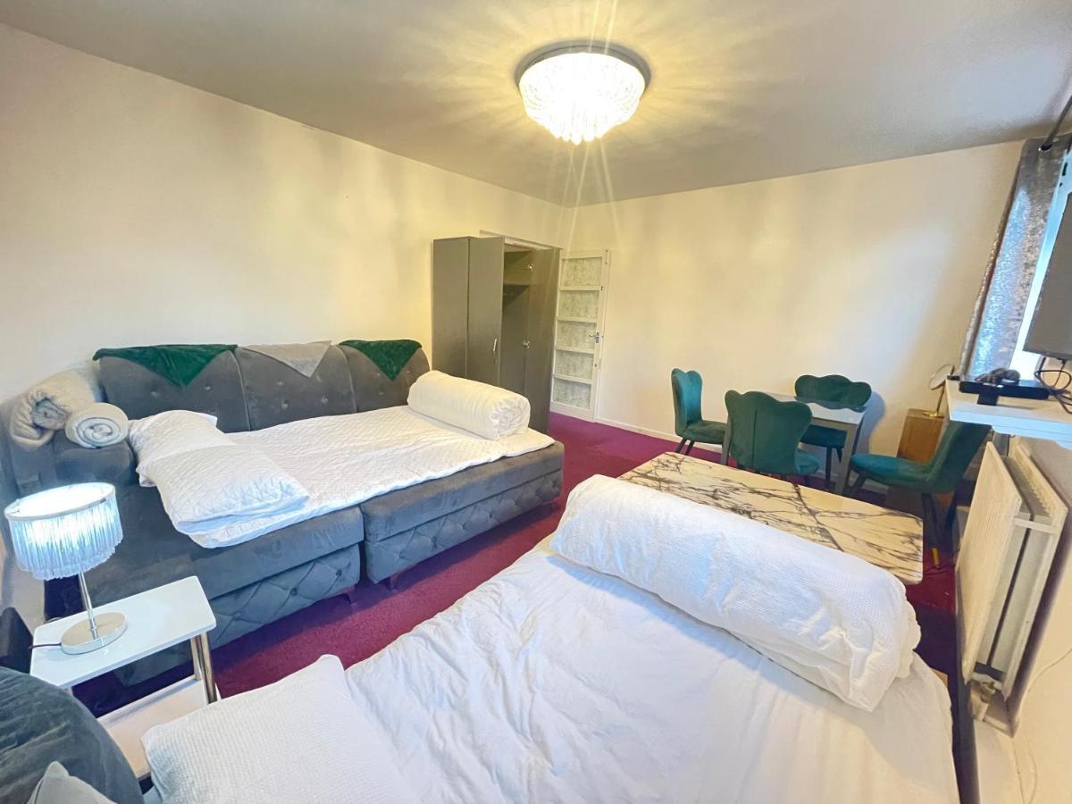Room With Shared Kitchen Λονδίνο Εξωτερικό φωτογραφία