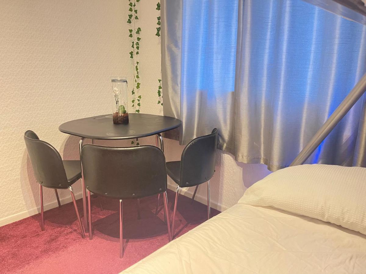 Room With Shared Kitchen Λονδίνο Εξωτερικό φωτογραφία