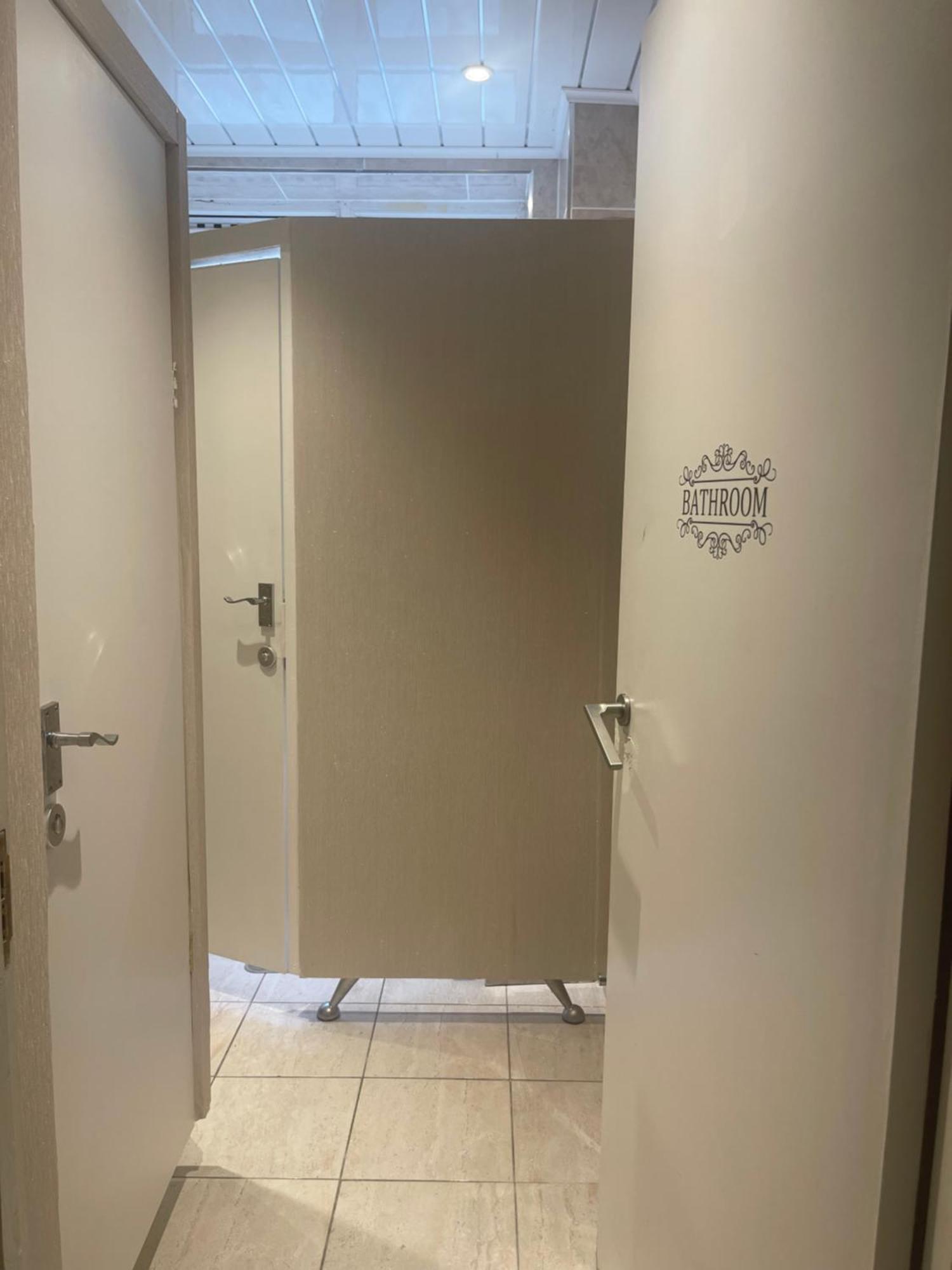 Room With Shared Kitchen Λονδίνο Εξωτερικό φωτογραφία