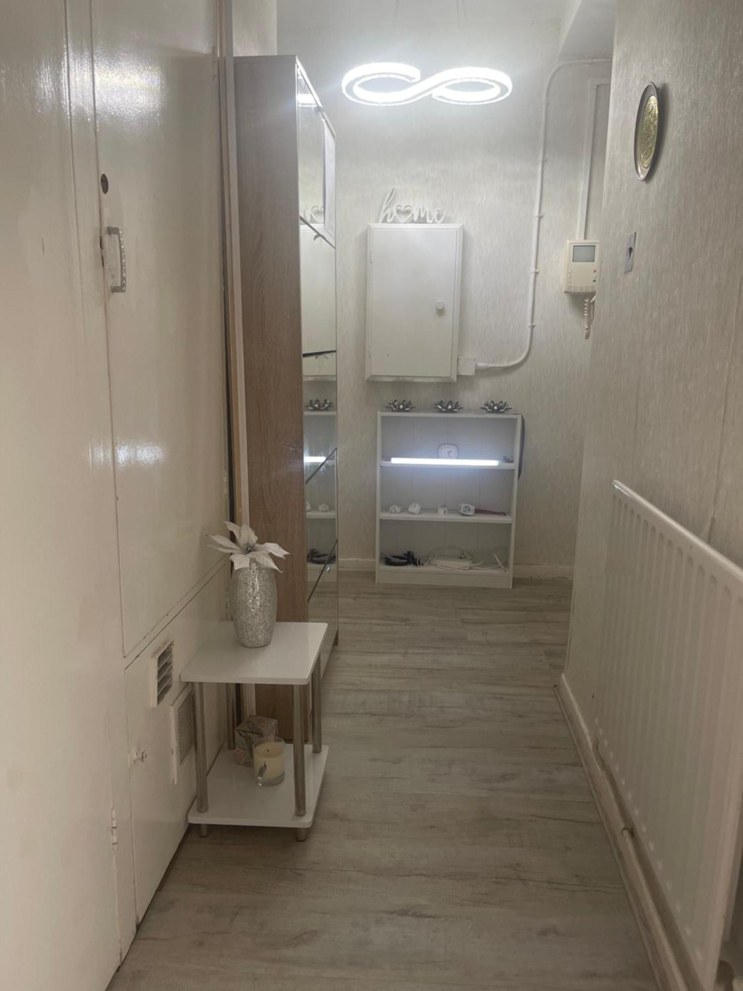 Room With Shared Kitchen Λονδίνο Εξωτερικό φωτογραφία